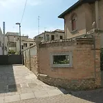 Charming Loft Apartment 15M To Venice